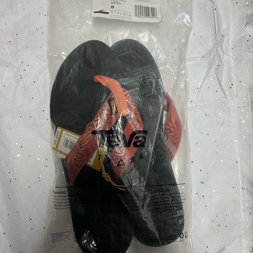 Teva flip flops NWT size 8